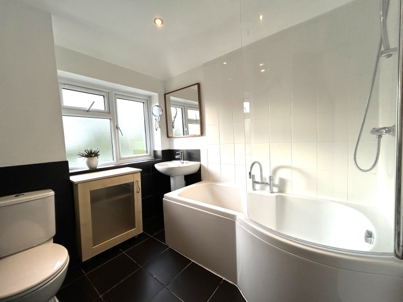 Lock Cr, Kidlington, Oxfordshire, 3 Rooms Rooms,1 BathroomBathrooms,House,For Rent,Lock Cr,1090