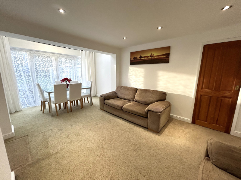 Lock Cr, Kidlington, Oxfordshire, 3 Rooms Rooms,1 BathroomBathrooms,House,For Rent,Lock Cr,1090