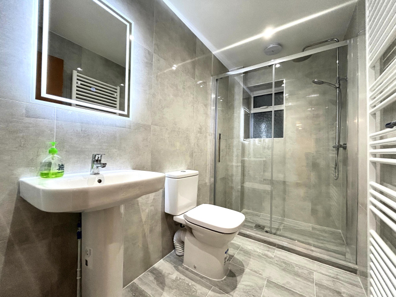 Breasenose Dr, Oxfordshire, 3 Bedrooms Bedrooms, ,1 BathroomBathrooms,Other,For Rent,Breasenose Dr,1091