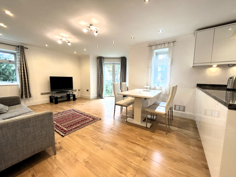 Ridgemont Cl, Oxford, Oxfordshire, 3 Bedrooms Bedrooms, ,1 BathroomBathrooms,Apartment,For Rent,Ridgemont Cl,1,1096