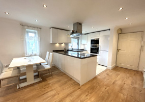Ridgemont Cl, Oxford, Oxfordshire, 3 Bedrooms Bedrooms, ,1 BathroomBathrooms,Apartment,For Rent,Ridgemont Cl,1,1096