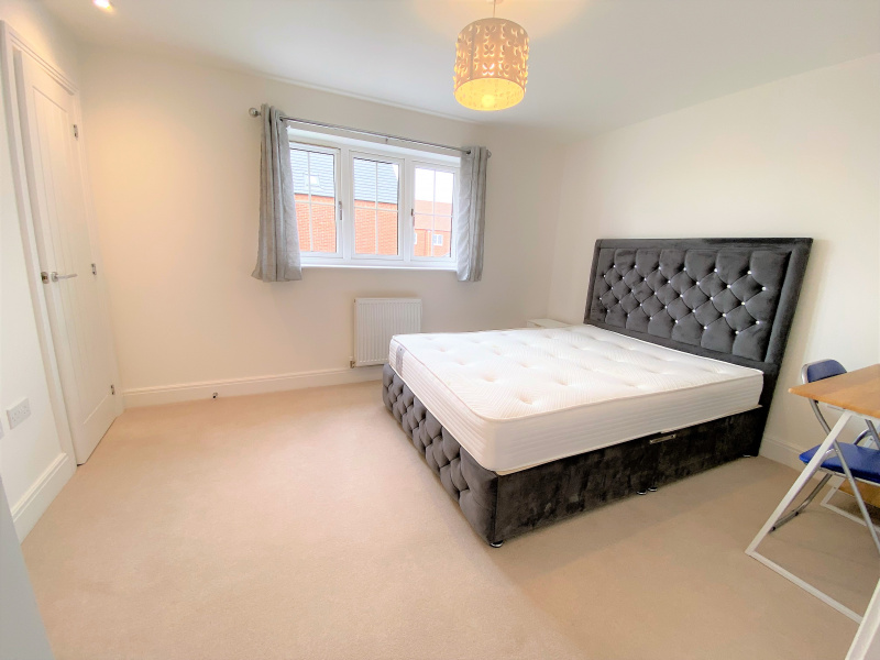 Ludlow Rd, Bicester, Oxfordshire, 4 Rooms Rooms,3 BathroomsBathrooms,House,For Rent,Ludlow Rd,1038