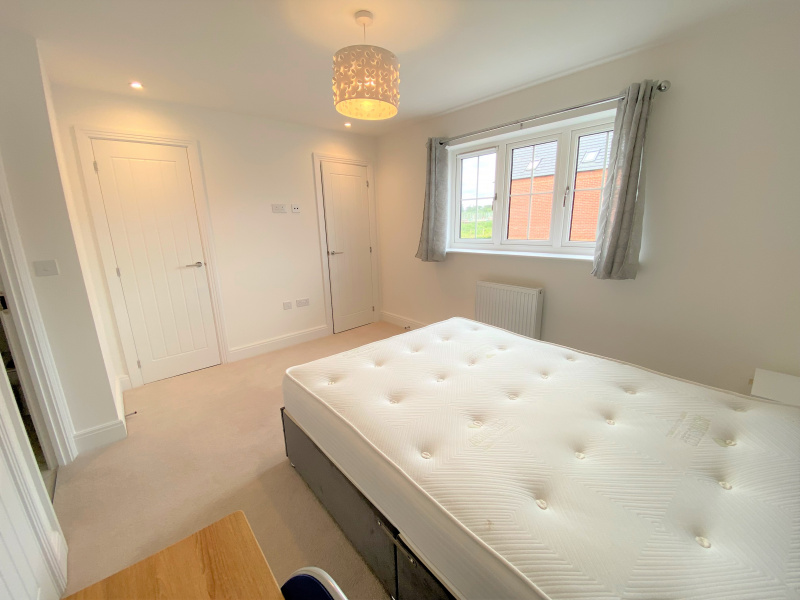 Ludlow Rd, Bicester, Oxfordshire, 4 Rooms Rooms,3 BathroomsBathrooms,House,For Rent,Ludlow Rd,1038