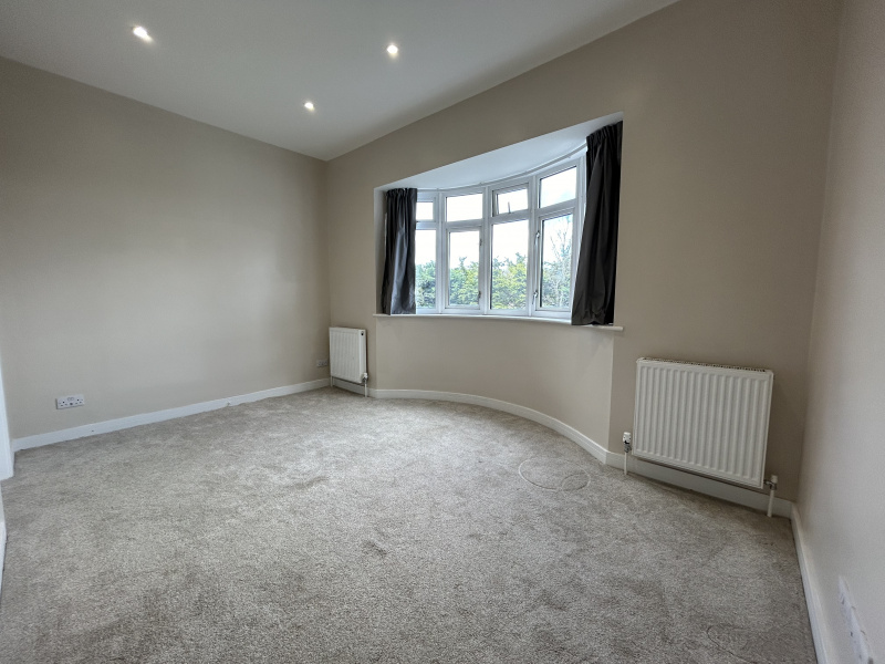 Bucknell Rd, Bicester, Oxfordshire, ,Flat,For Rent,Bucknell Rd,1053