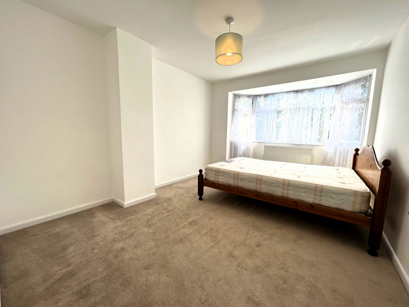 St Leonards Road, Oxford, Oxfordshire, 3 Rooms Rooms,1 BathroomBathrooms,House,For Rent,St Leonards Road,1083
