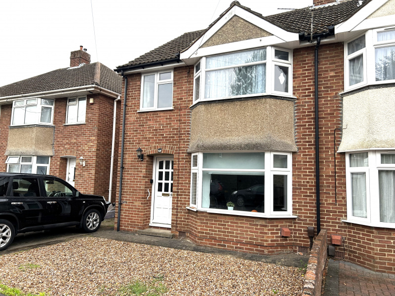 St Leonards Road, Oxford, Oxfordshire, 3 Rooms Rooms,1 BathroomBathrooms,House,For Rent,St Leonards Road,1083
